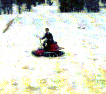 Snowmobile_snowhawk(2)